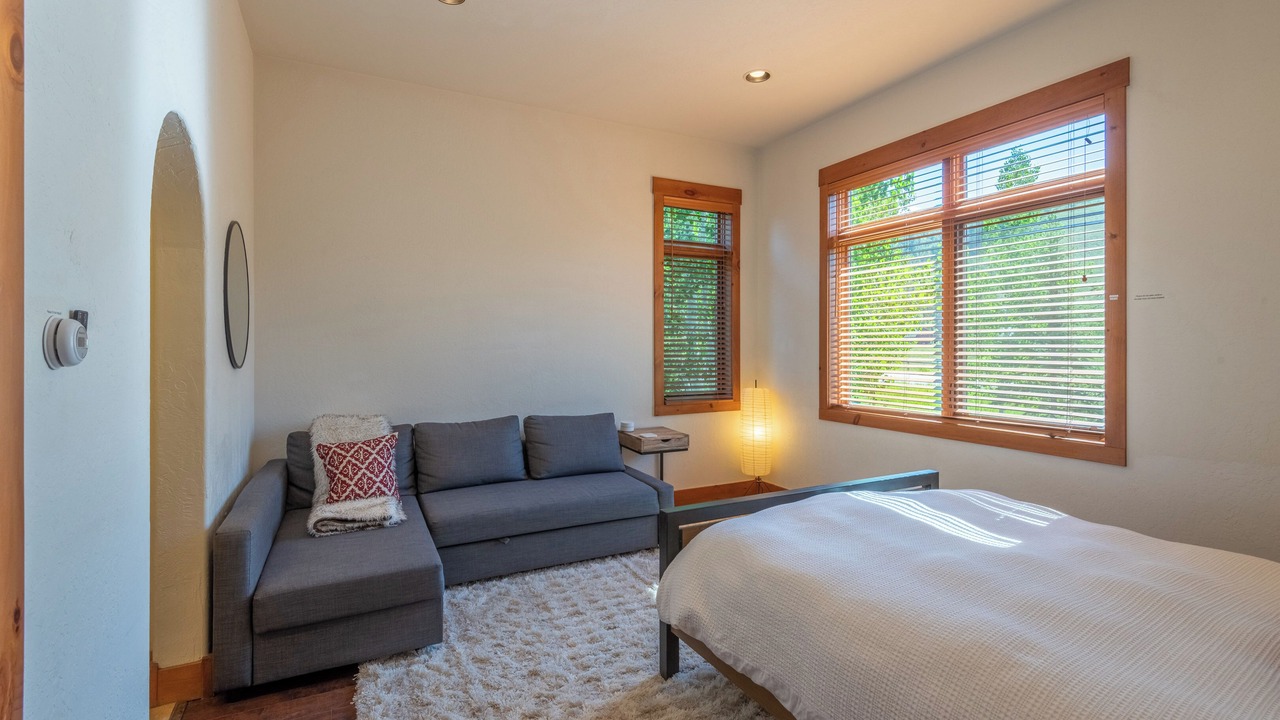 Photo of Bedroom in Crested Butte South