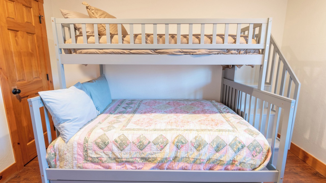 Photo of Bedroom in Crested Butte South