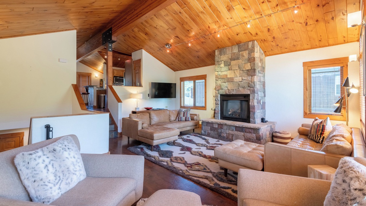 Photo of Livingroom in Crested Butte South