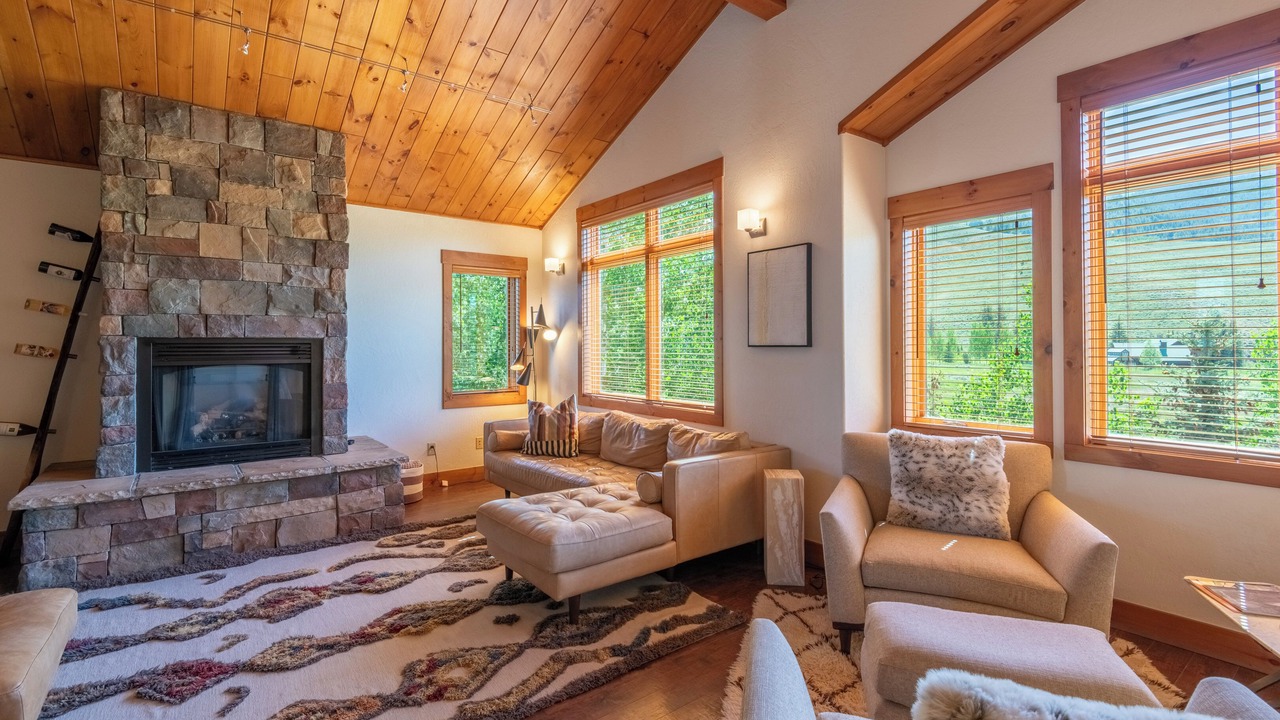 Photo of Livingroom in Crested Butte South