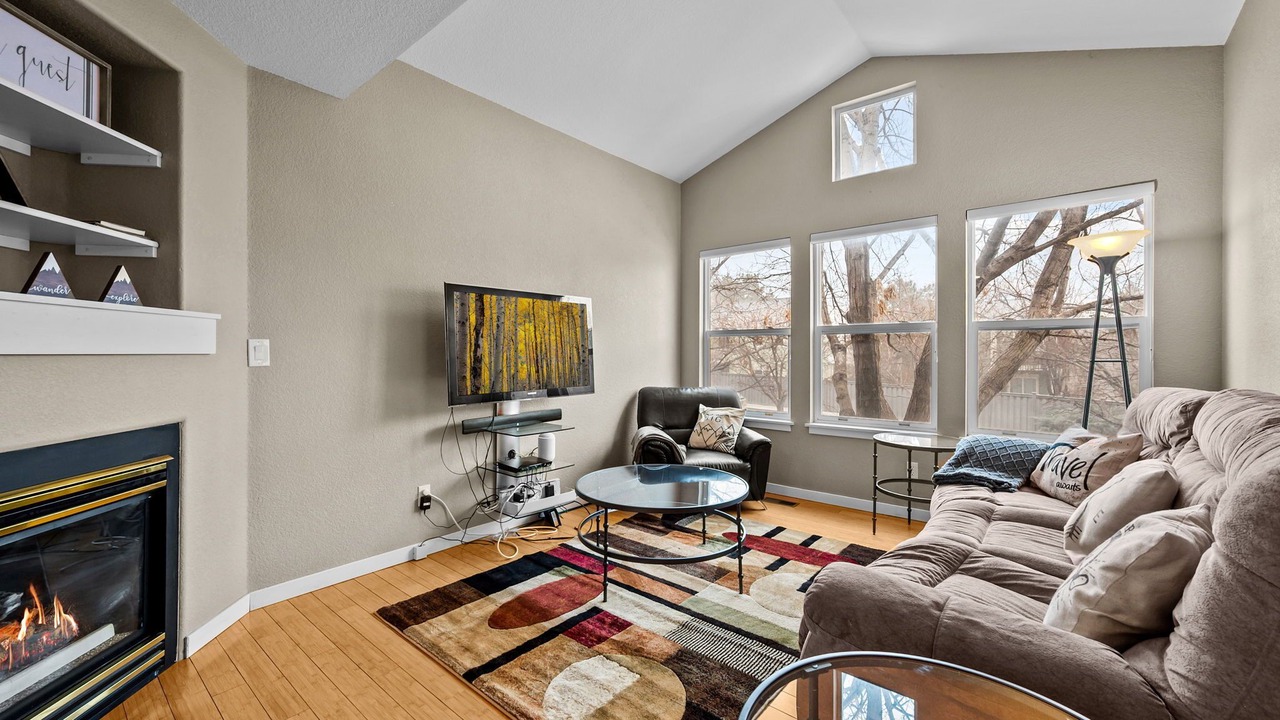 Photo of Livingroom in Lafayette
