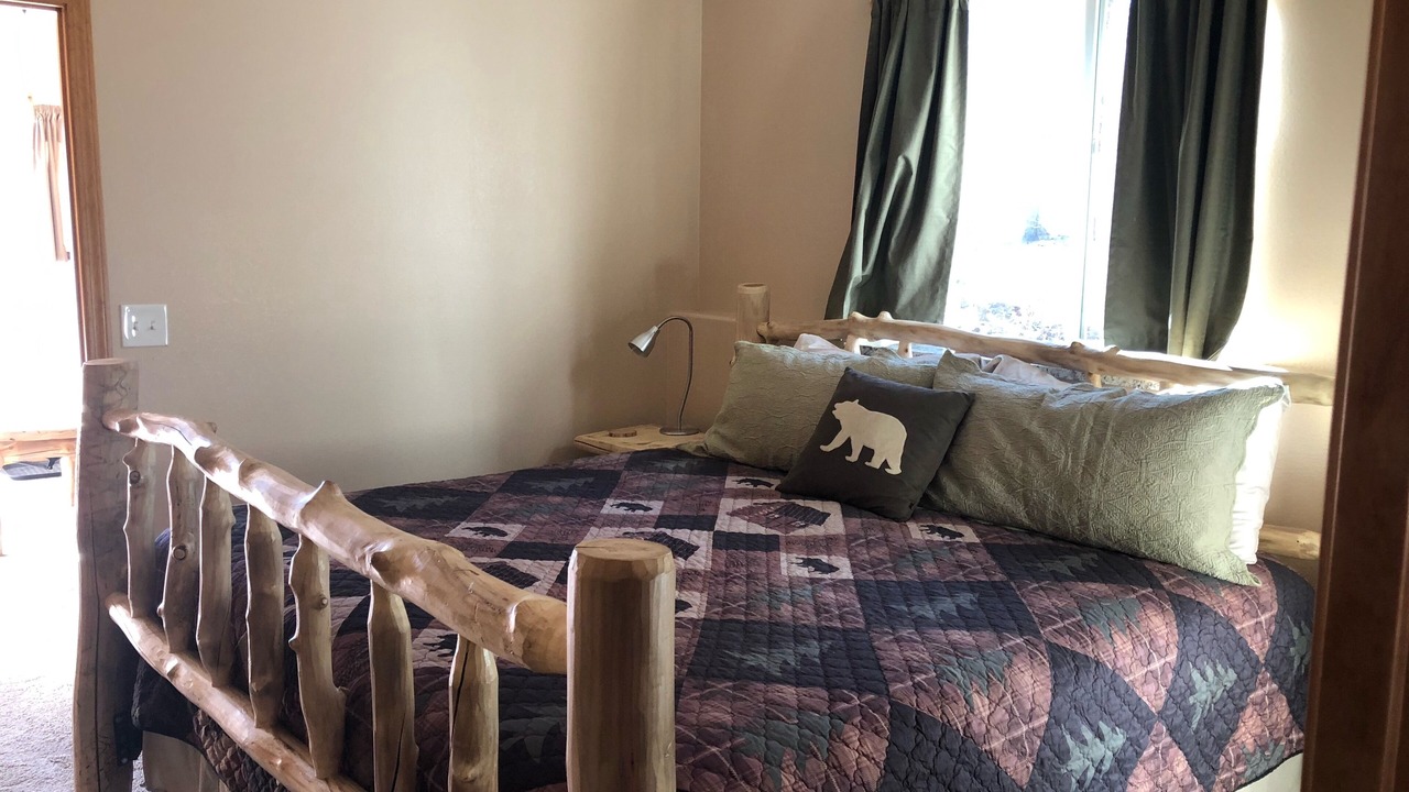 Photo of Bedroom in Divide