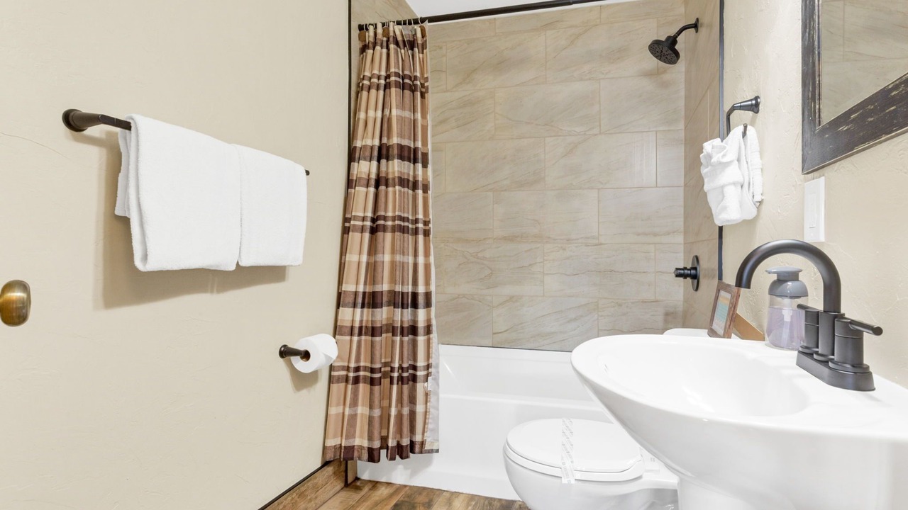 Photo of Bathroom in Twin Lakes