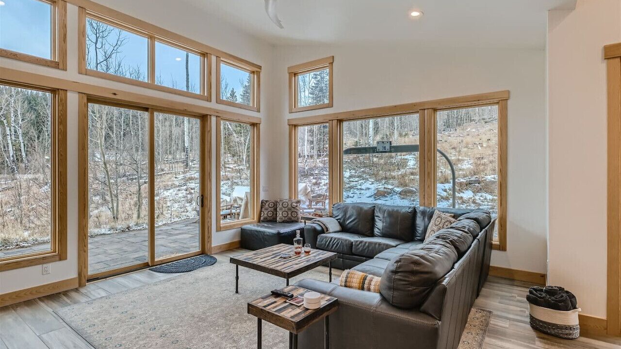 Photo of Livingroom in Silverthorne