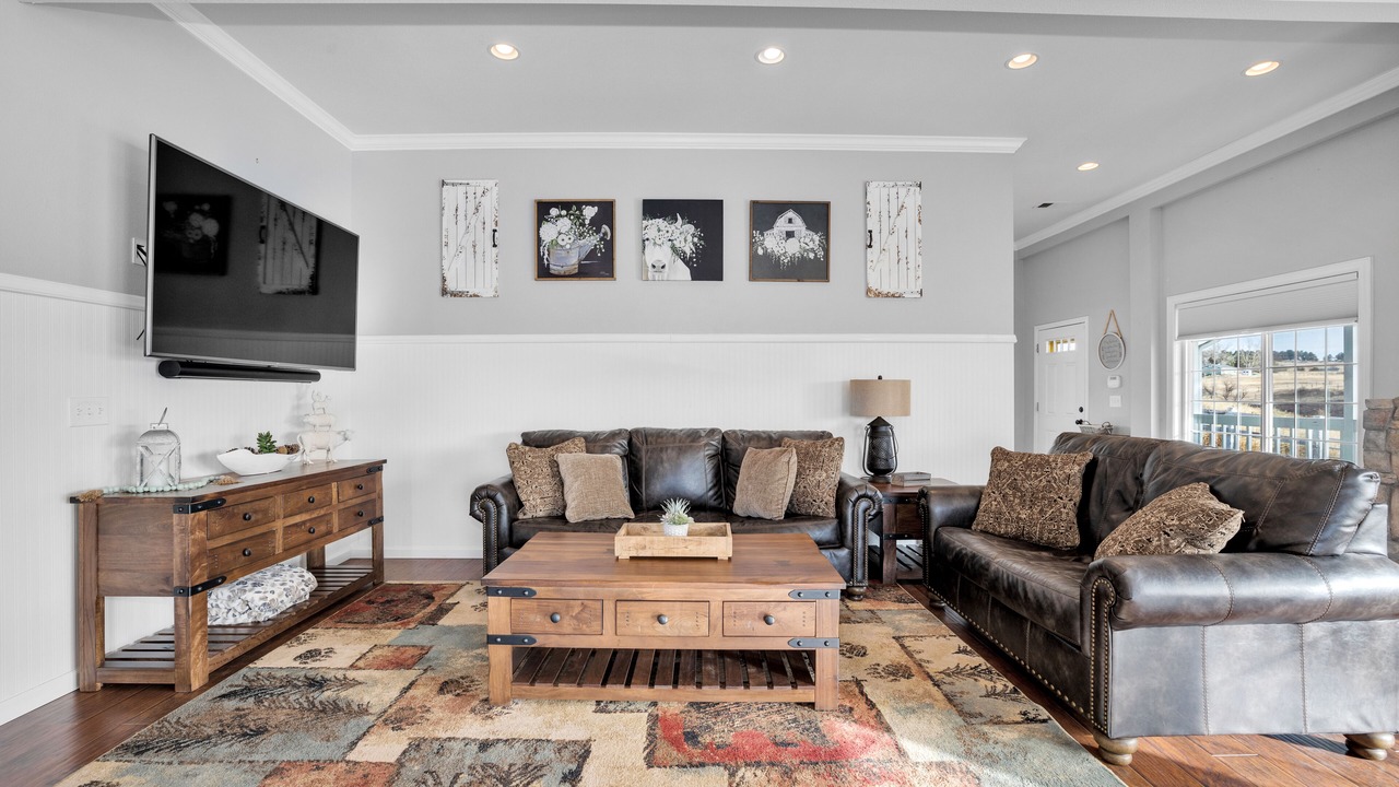 Photo of Livingroom in Parker