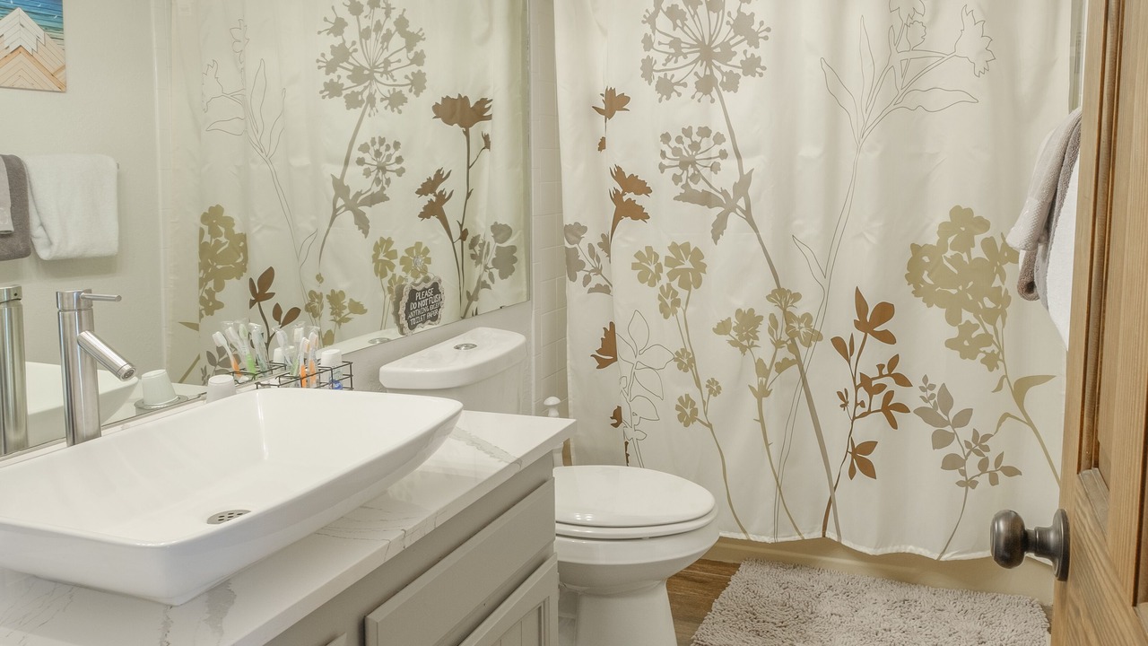 Photo of Bathroom in Fraser