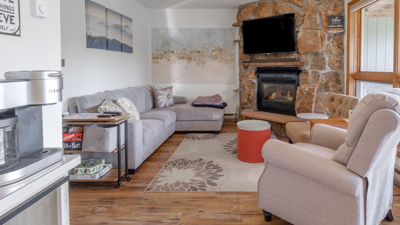 Photo of Livingroom in Fraser