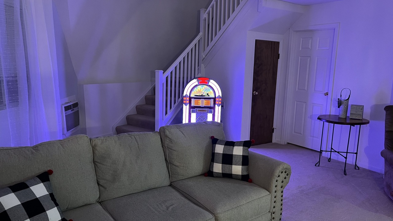 Photo of Livingroom in Parkland