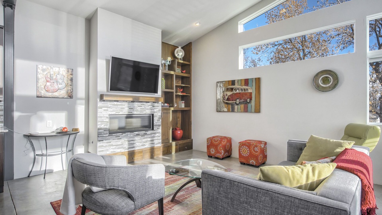 Photo of Livingroom in Broadmoor