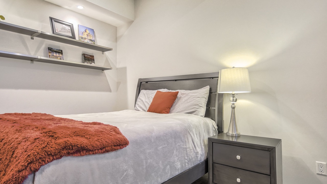 Photo of Bedroom in Broadmoor