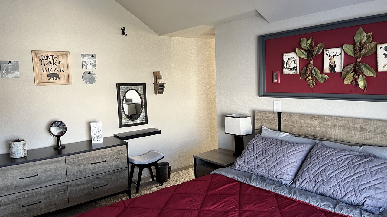 Photo of Bedroom in Silvercreek