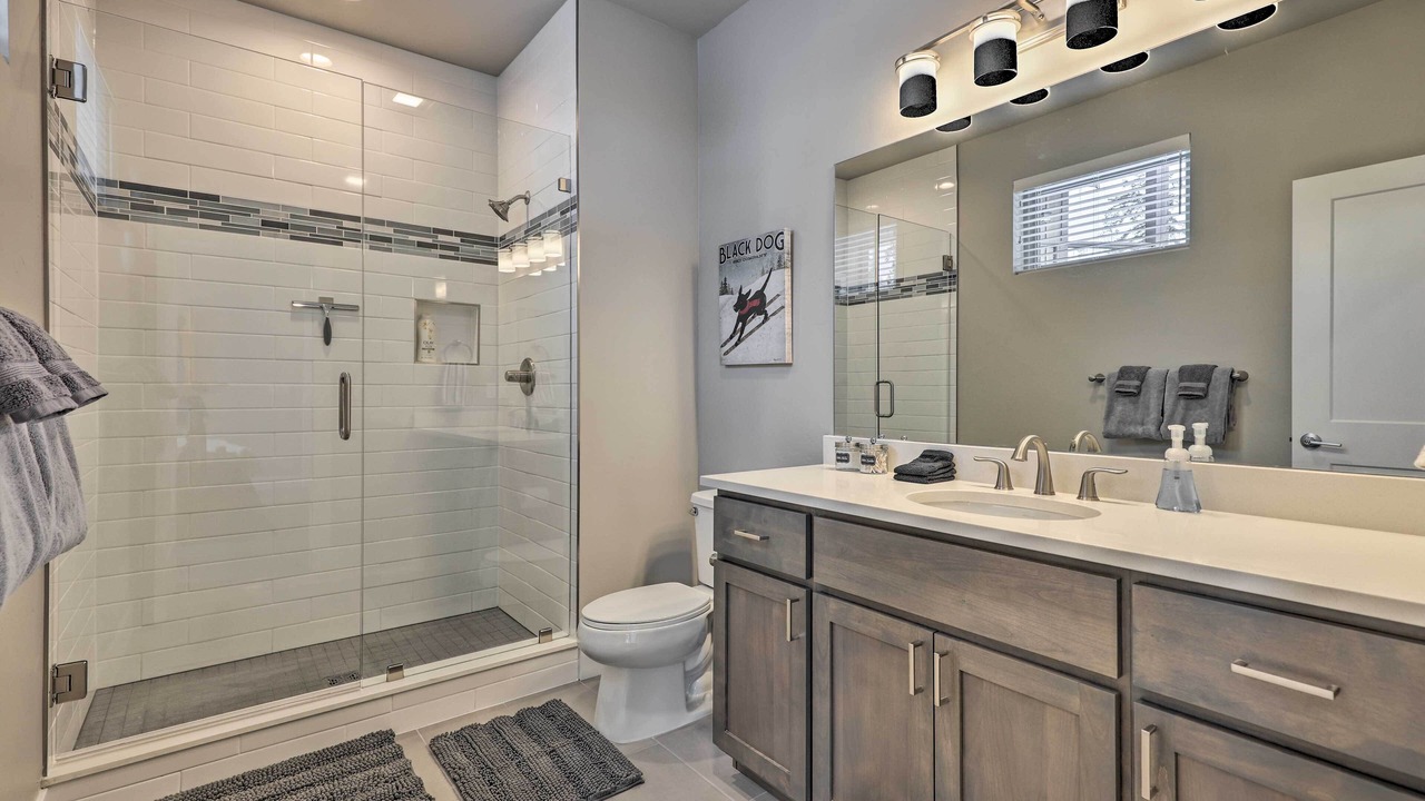 Photo of Bathroom in Rendezvous