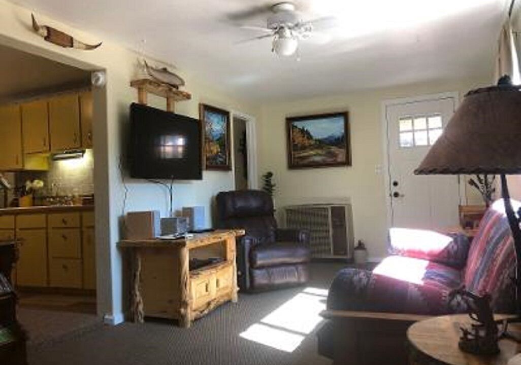 Photo of Livingroom in Pine