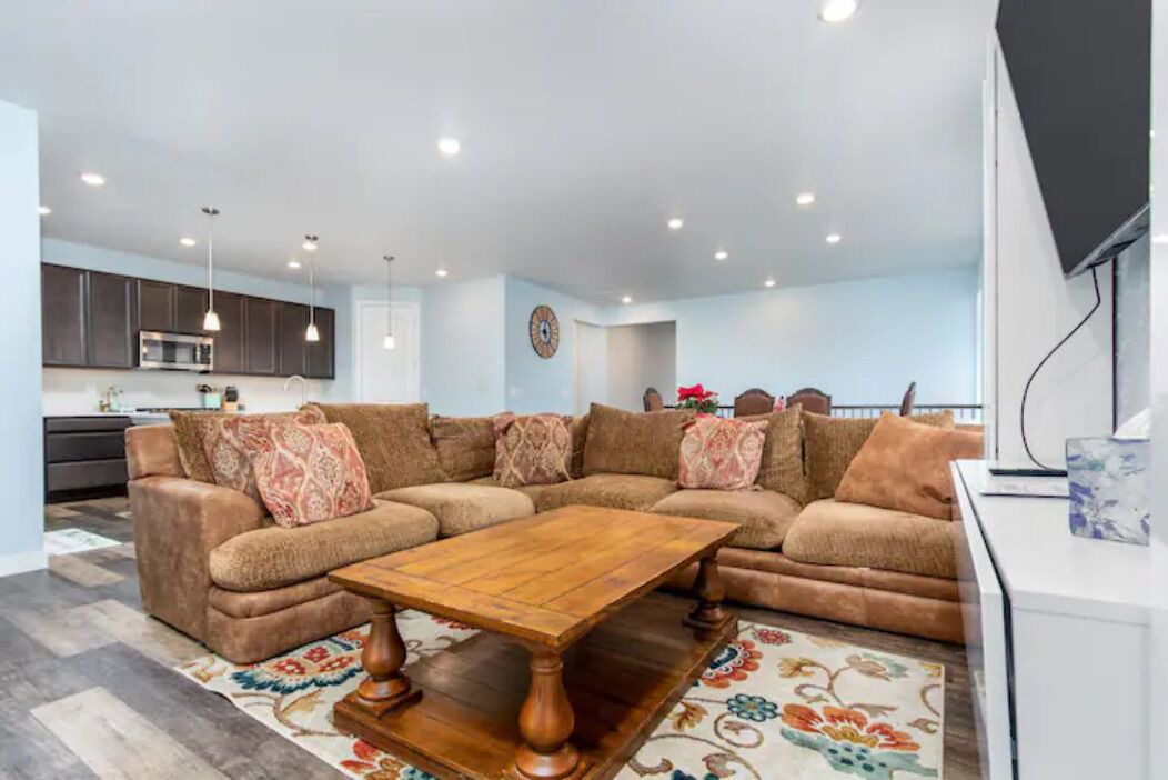 Photo of Bedroom in Ken Caryl