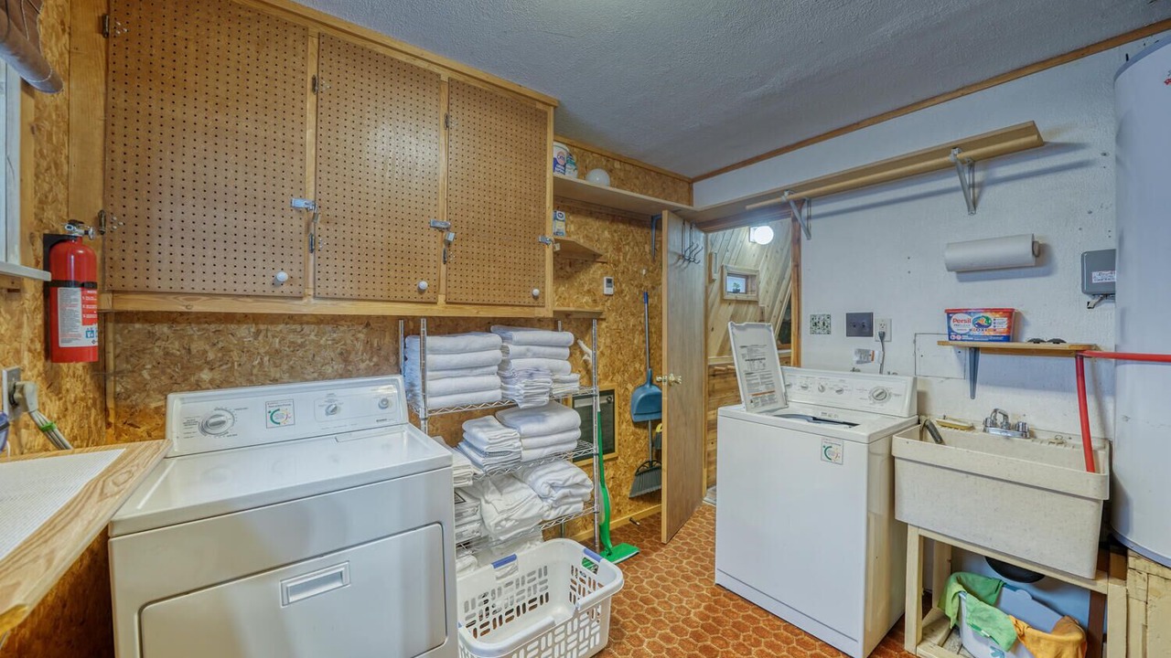 Photo of Bathroom in Garfield