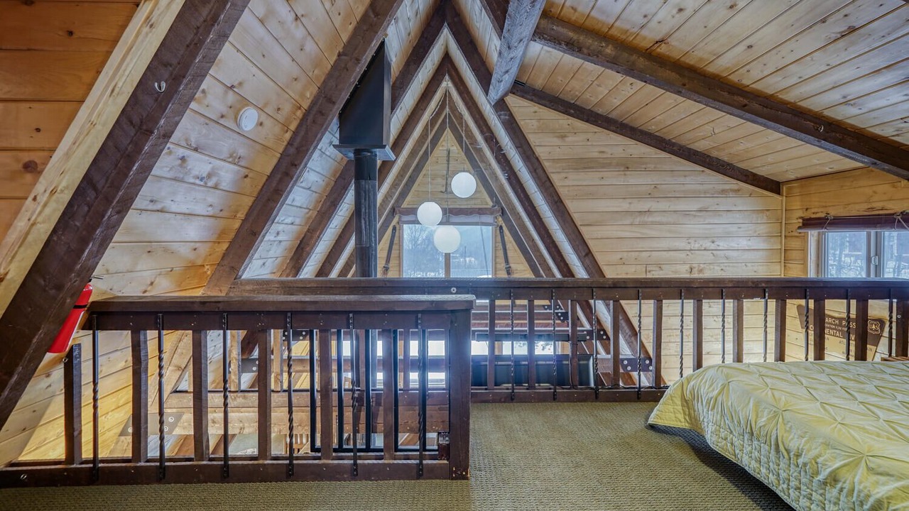 Photo of Bedroom in Garfield