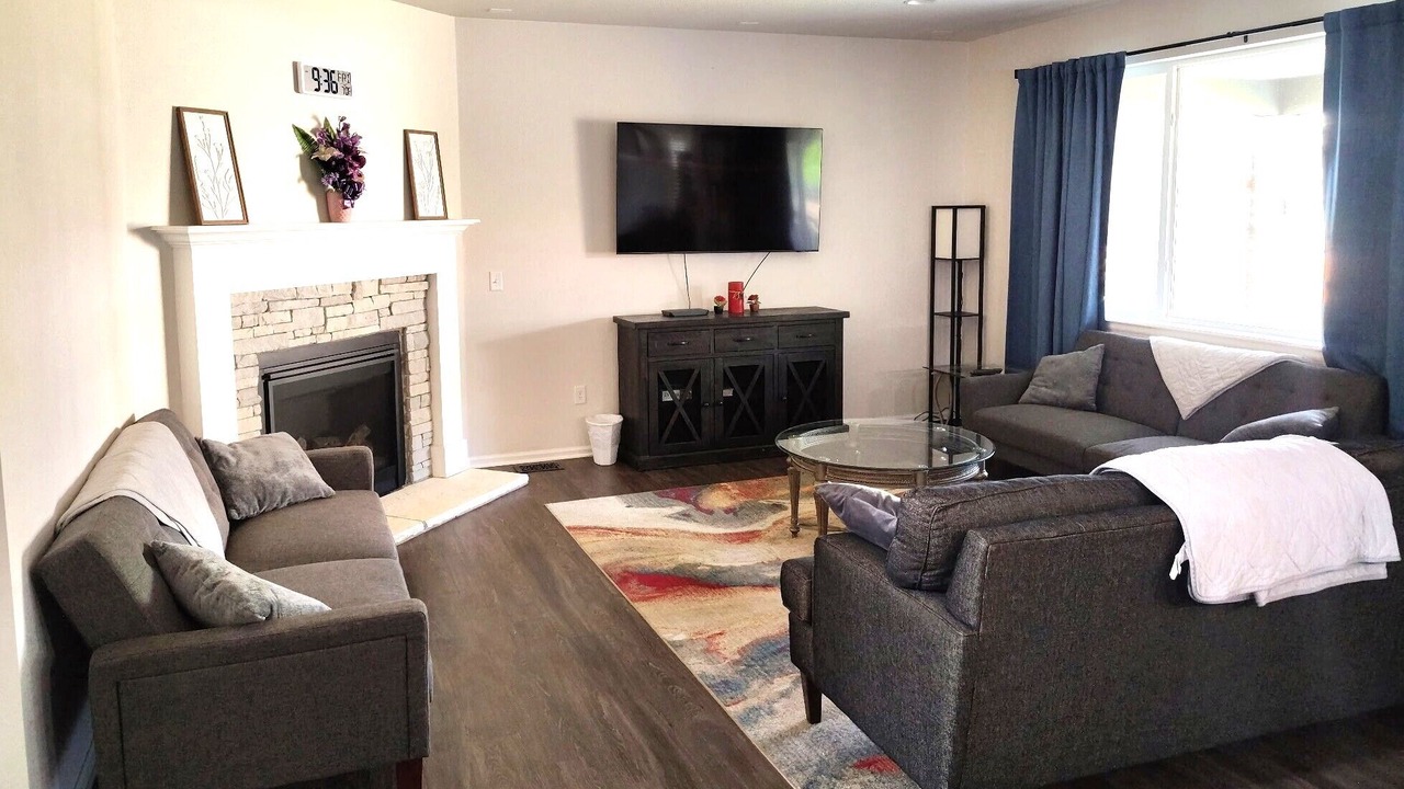 Photo of Livingroom in Erie