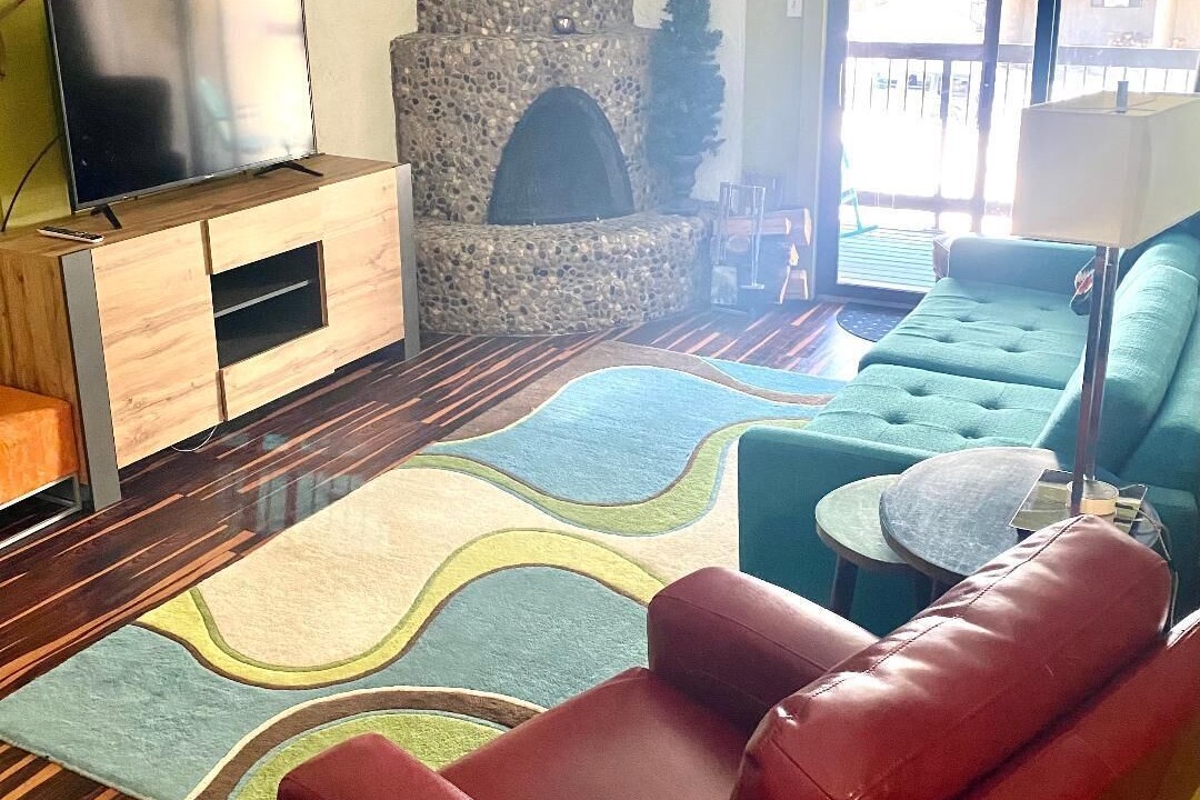 Photo of Livingroom in Purgatory
