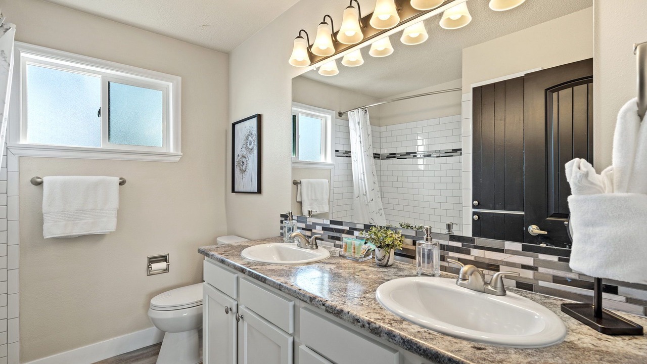 Photo of Bathroom in Loveland