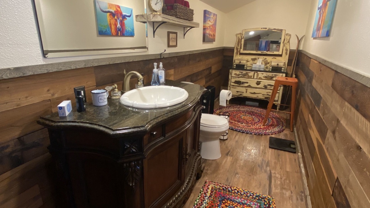 Photo of Bathroom in Lazear