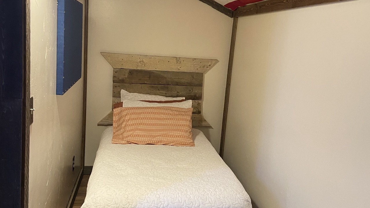 Photo of Bedroom in Lazear