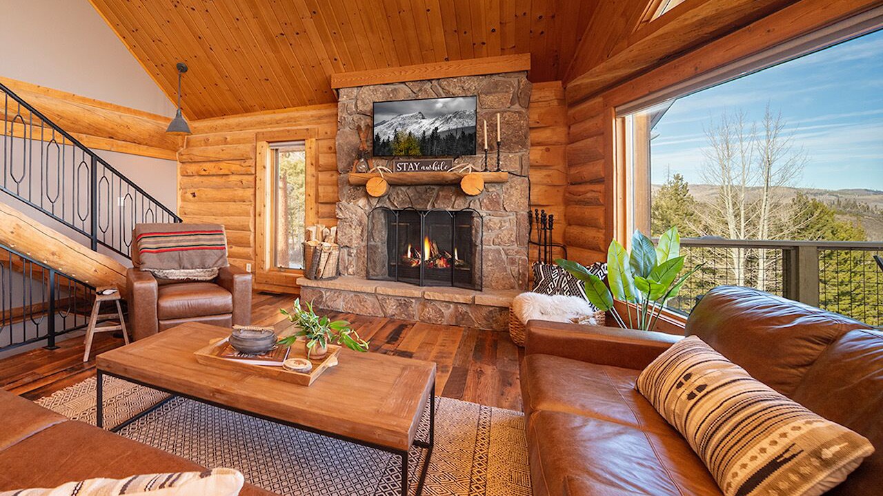 Photo of Livingroom in Homestead Hills