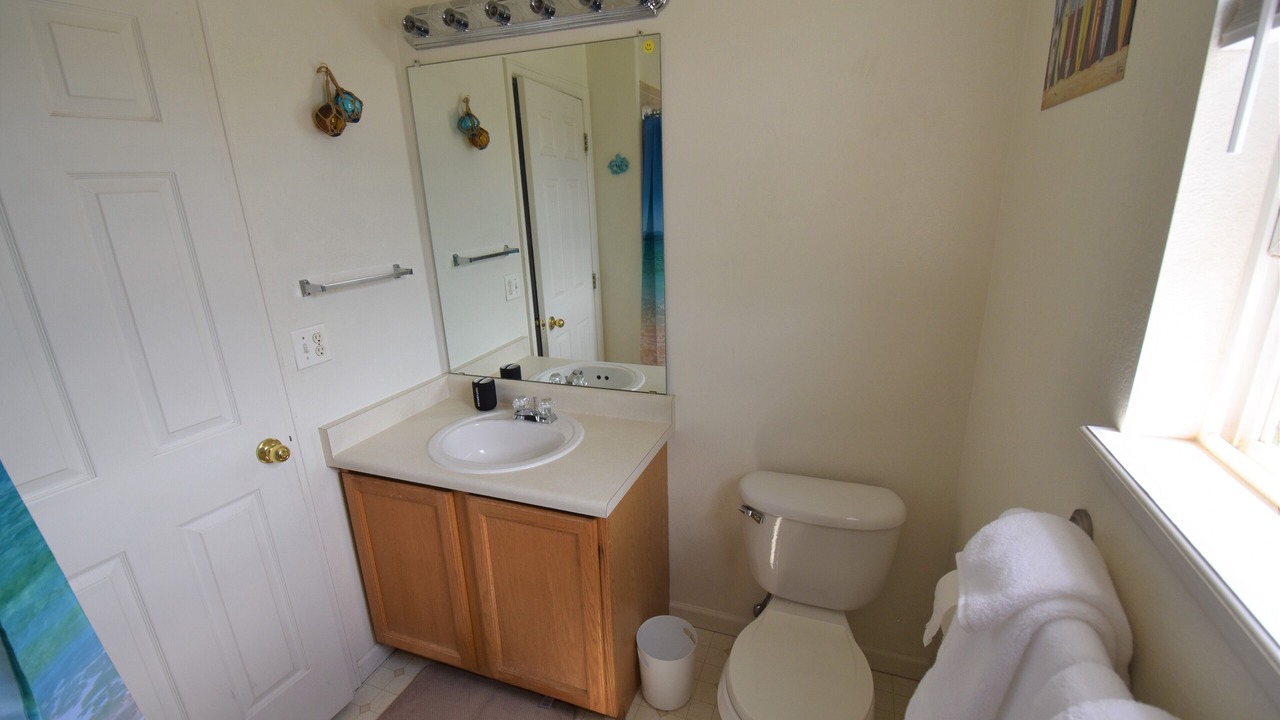 Photo of Bathroom in Dupont