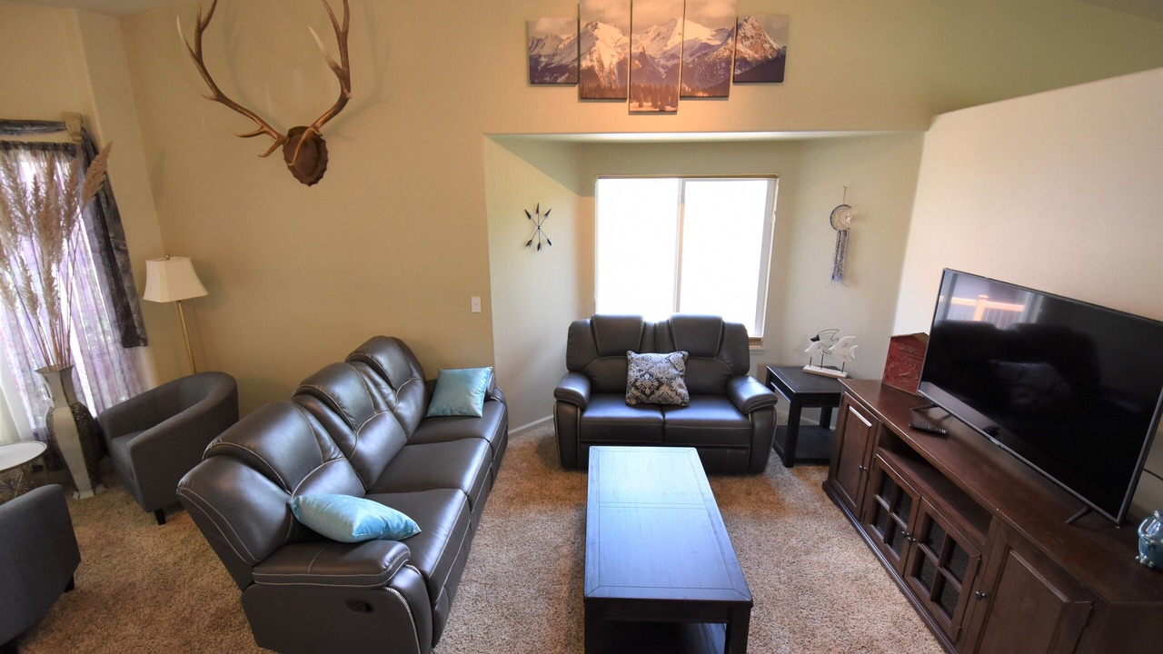 Photo of Livingroom in Dupont