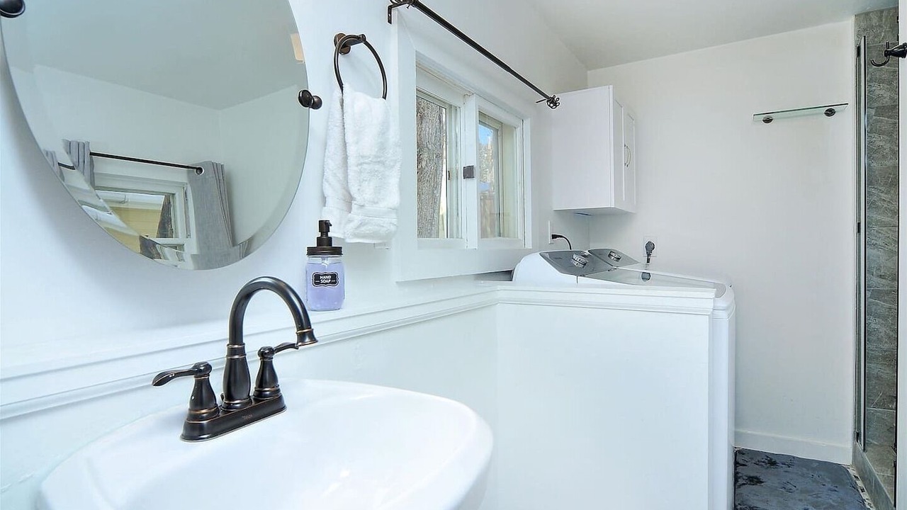 Photo of Bedroom in Twin Lakes