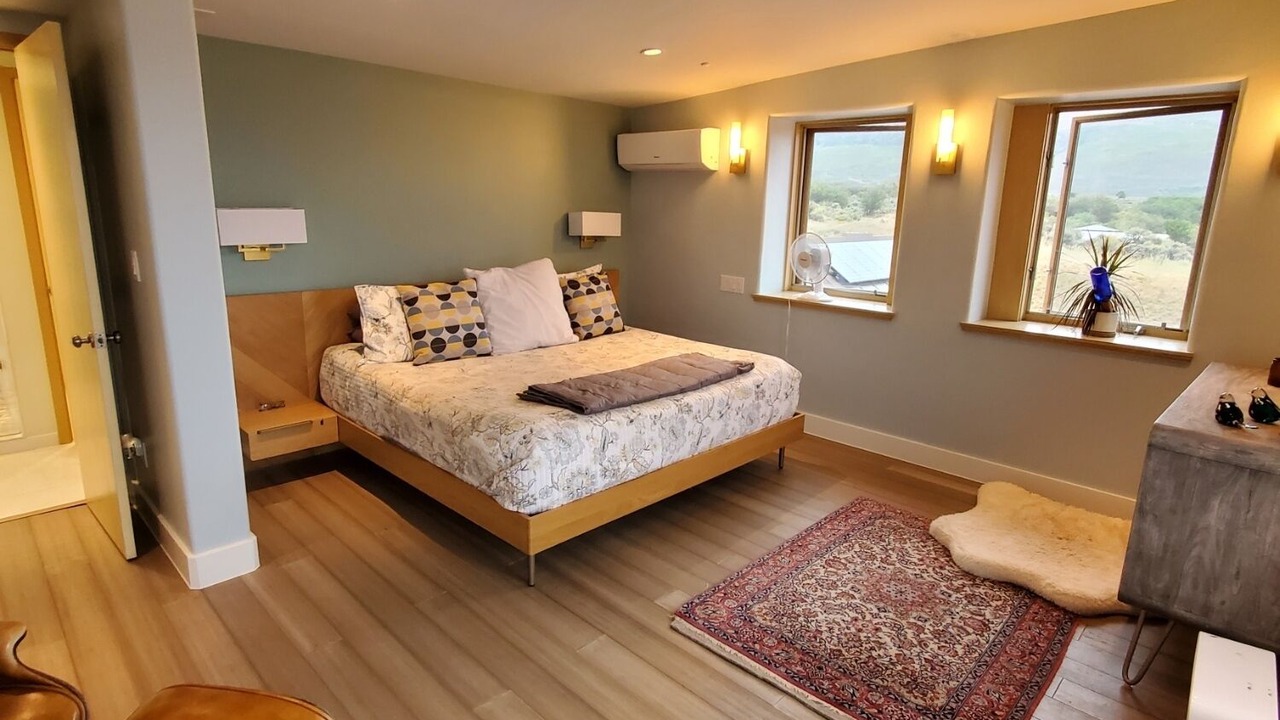 Photo of Bedroom in Missouri Heights