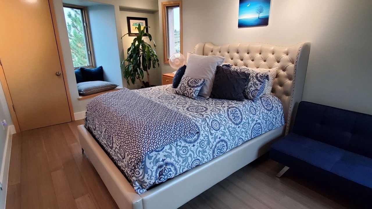 Photo of Bedroom in Missouri Heights