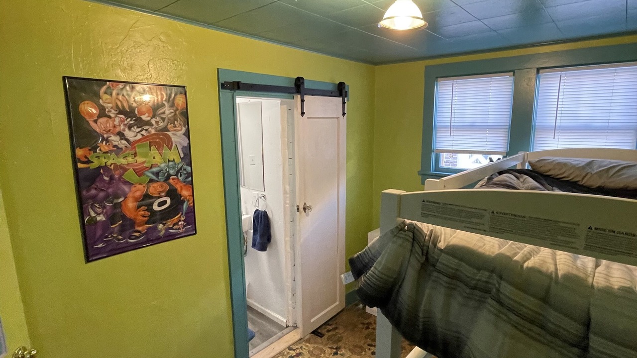 Photo of Bedroom in Louisville