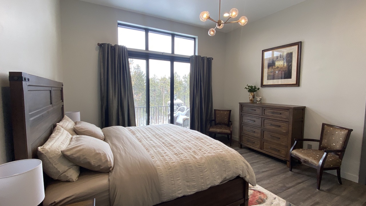 Photo of Bedroom in Black Hawk