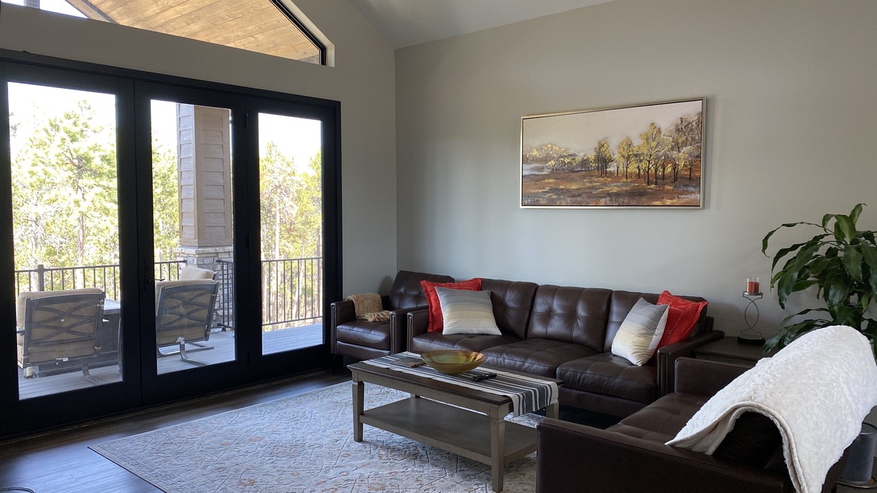 Photo of Livingroom in Black Hawk