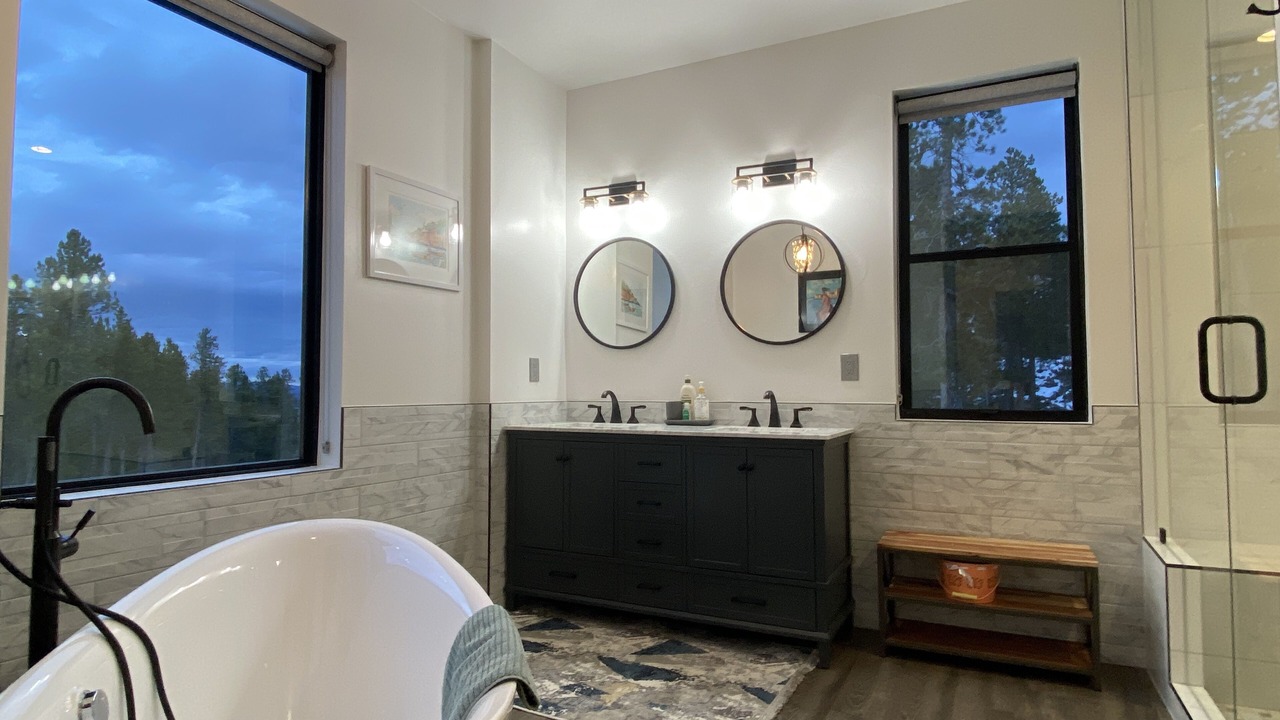 Photo of Bathroom in Black Hawk