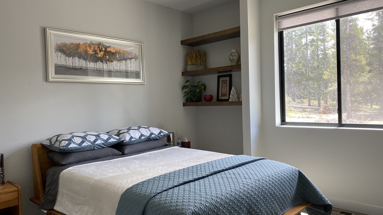 Photo of Bedroom in Black Hawk