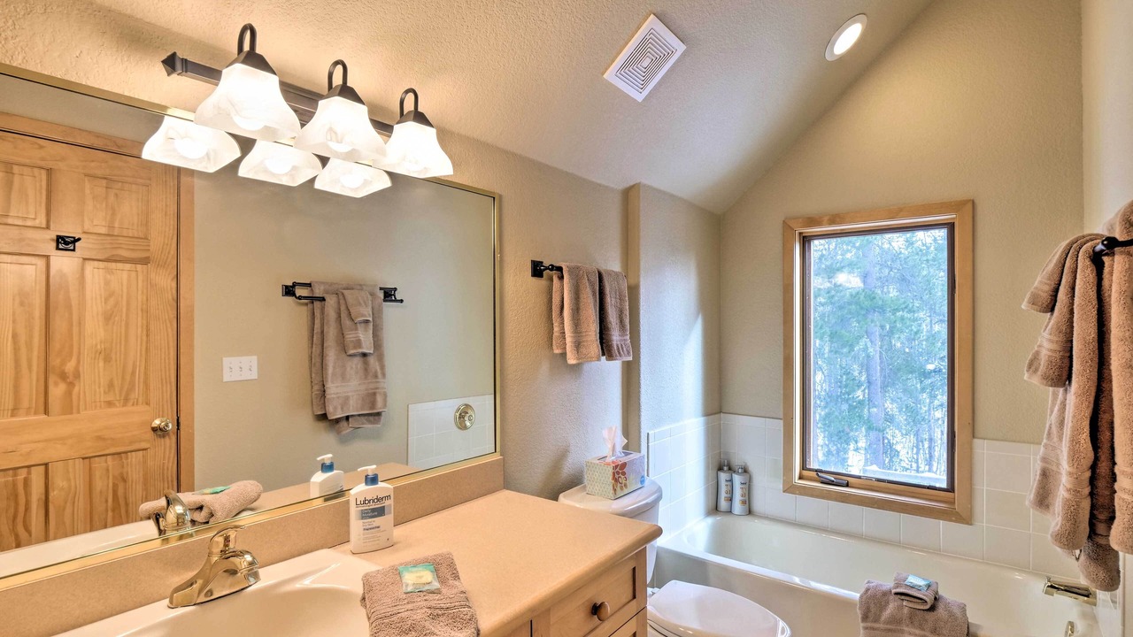 Photo of Bathroom in Fraser