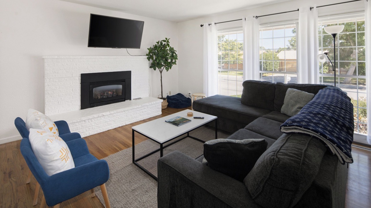 Photo of Livingroom in Lakewood