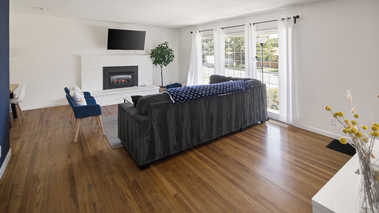Photo of Livingroom in Lakewood