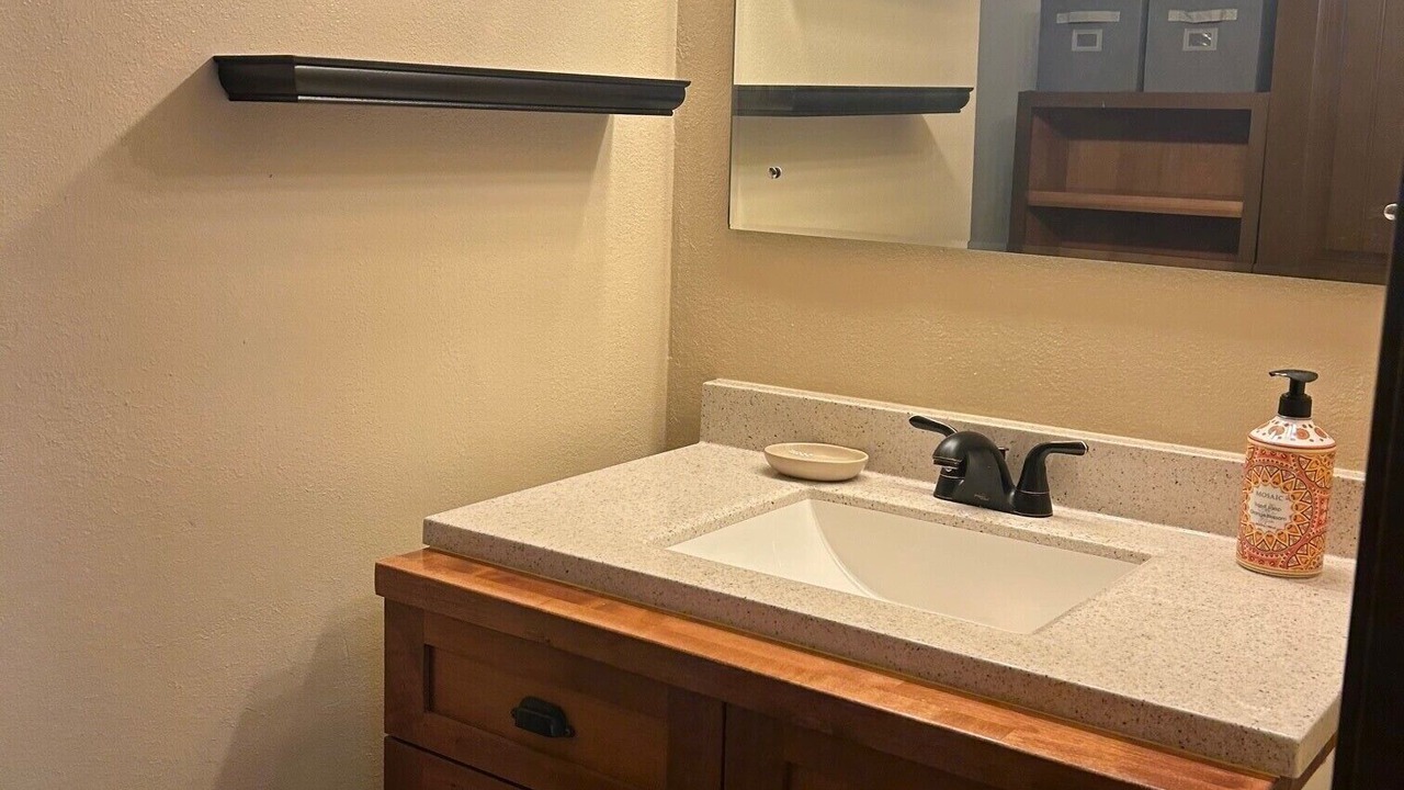 Photo of Bathroom in Pueblo