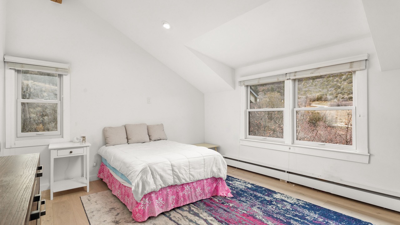 Photo of Bedroom in Brush Creek Village