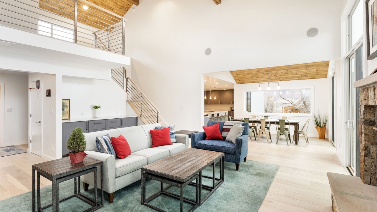 Photo of Livingroom in Brush Creek Village