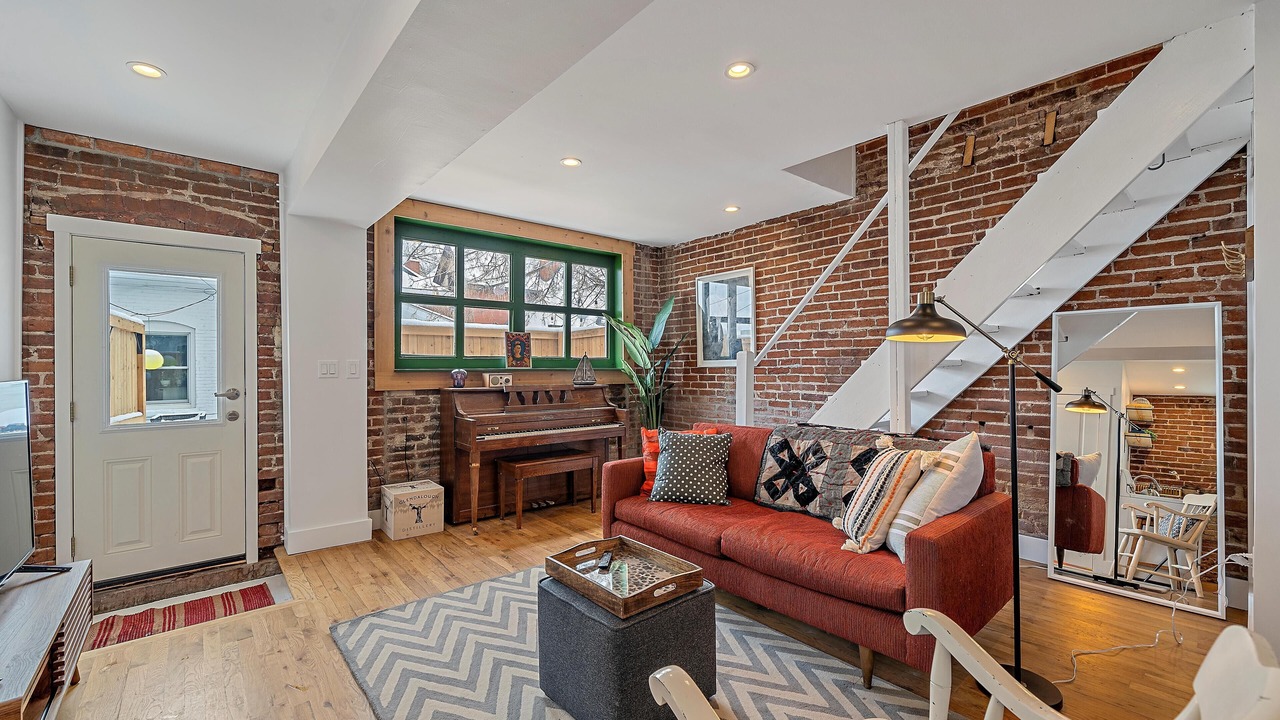 Photo of Livingroom in Sloan Lake