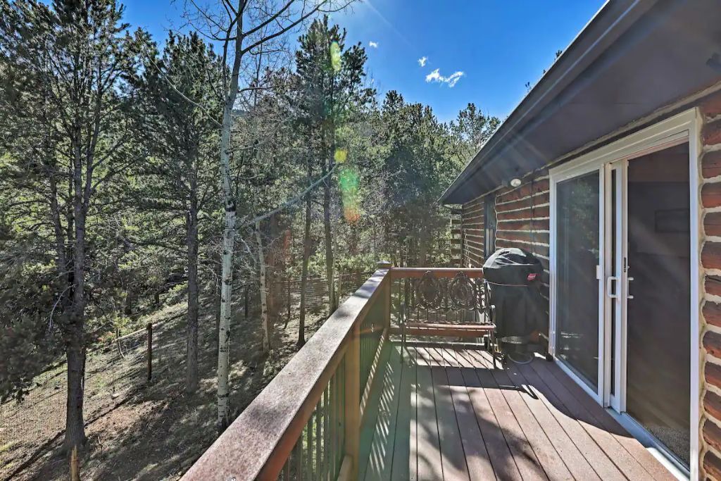 Photo of Patio Balcony in Shadow Mountain