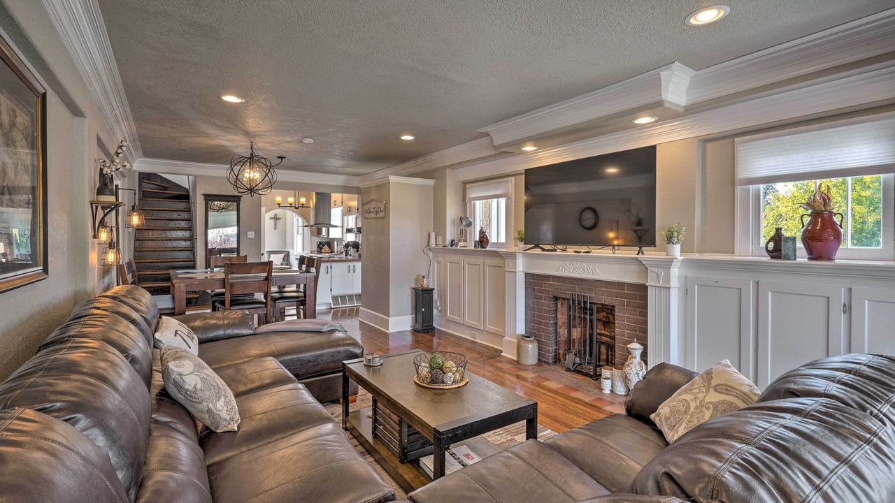 Photo of Livingroom in Pueblo