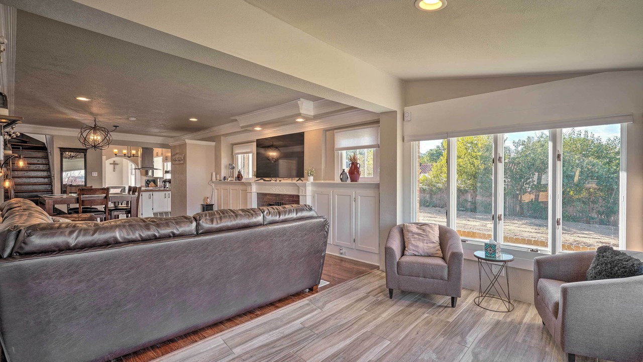 Photo of Livingroom in Pueblo