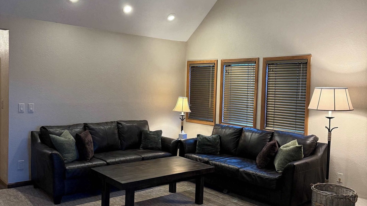 Photo of Livingroom in Historic District