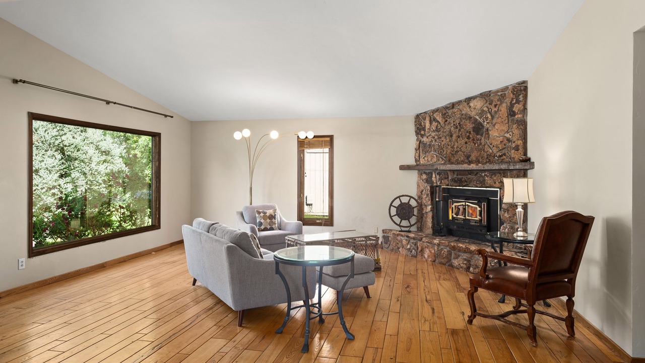 Photo of Bedroom in Carbondale