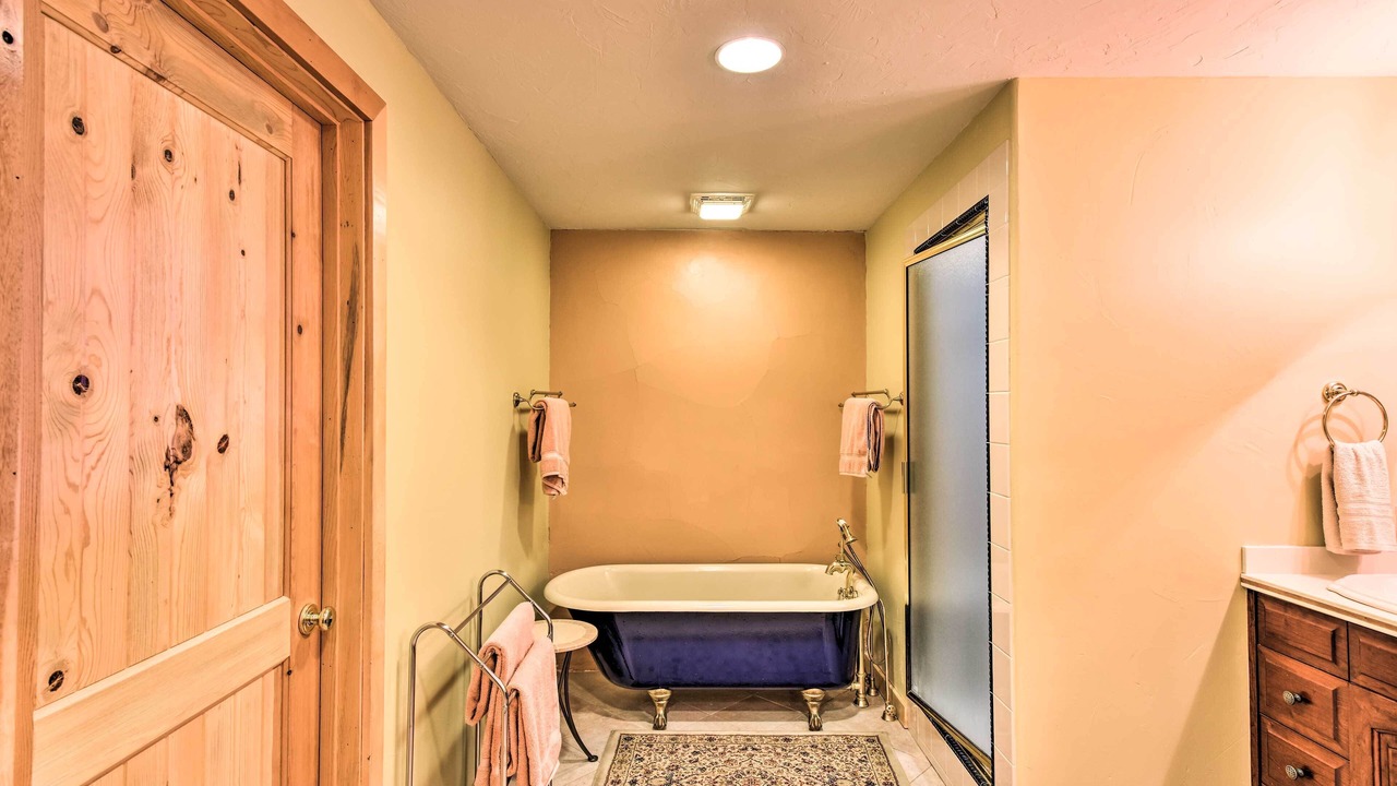 Photo of Bathroom in Twin Lakes