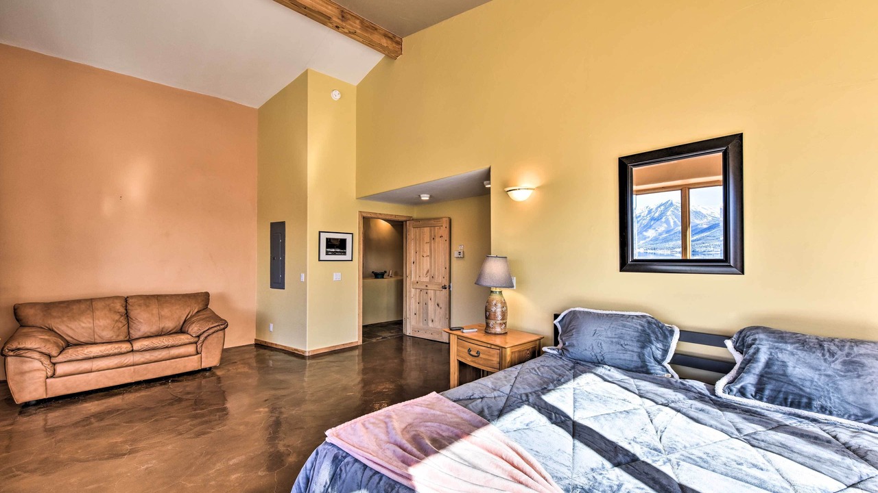 Photo of Livingroom in Twin Lakes